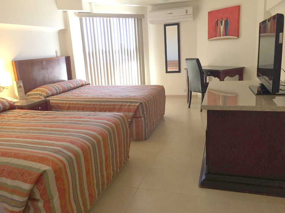 Hotel Plaza Del Sol Hermosillo Exterior photo